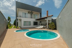 Apartamento em Condomínio c/ Piscina VDV0014